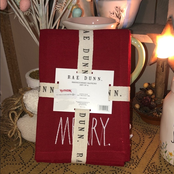 Rae Dunn Other - Rae Dunn MERRY NOEL HOHOHO PEACE Red Embroidered Napkins Set of 4